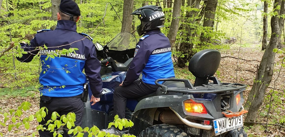Recomandările jandarmilor pentru călătorii în siguranță pe traseele montane