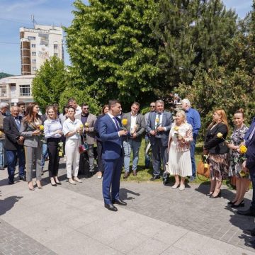 Ionel Bogdan: 147 de ani de liberalism, depuneri de coroane la statuia lui Ion I.C. Brătianu din Baia Mare
