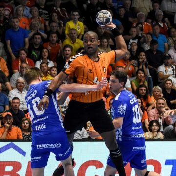 Trofeul EHF European Cup s-a dus în Norvegia Trofeul EHF European Cup s-a dus în Norvegia