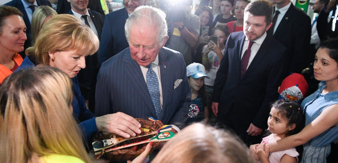 ASR Prințul de Wales și Majestatea Sa Margareta s-au întâlnit cu refugiați ucraineni