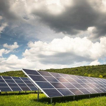 Proiectul de lege inițiat de Călin Bota, PNL Maramureș a privind facilitarea investițiilor în vederea producerii de energie a fost adoptat