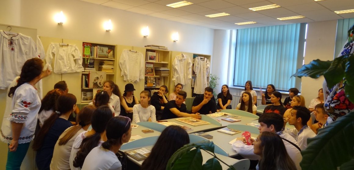 Eveniment dedicat iei la Biblioteca Județeană Eveniment dedicat iei la Biblioteca Județeană