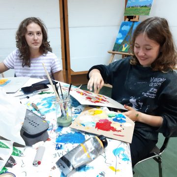 Atelier de pictură la Biblioteca Județeană „Petre Dulfu” Baia Mare