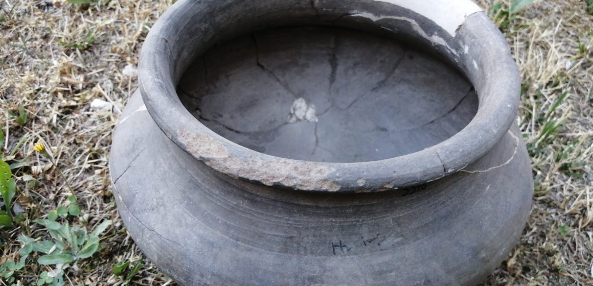 Exponatul săptămânii la Muzeul Județean de Istorie și Arheologie este un castron celtic descoperit la Ciumești Exponatul săptămânii la Muzeul Județean de Istorie și Arheologie este un castron celtic descoperit la Ciumești