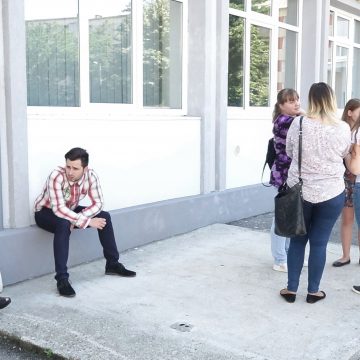 În liceele din Maramureș au rămas 129 de locuri libere, 87 dintre elevii înscriși la liceu au rămas nerepartizați