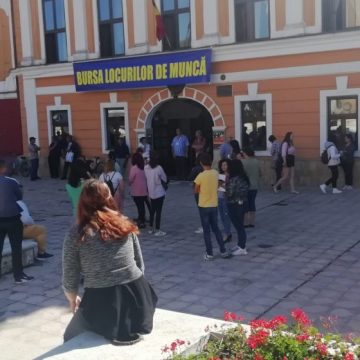 Video | Bursa locurilor de muncă organizată în Sighetu Marmației a fost foarte bine primită
