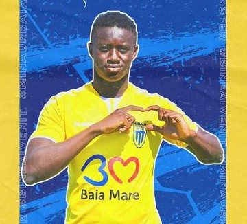 Fundaș ivorian la CS Minaur