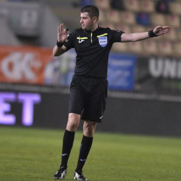 Brigadă de arbitri din România în primul tur preliminar al Ligii Campionilor Brigadă de arbitri din România în primul tur preliminar al Ligii Campionilor