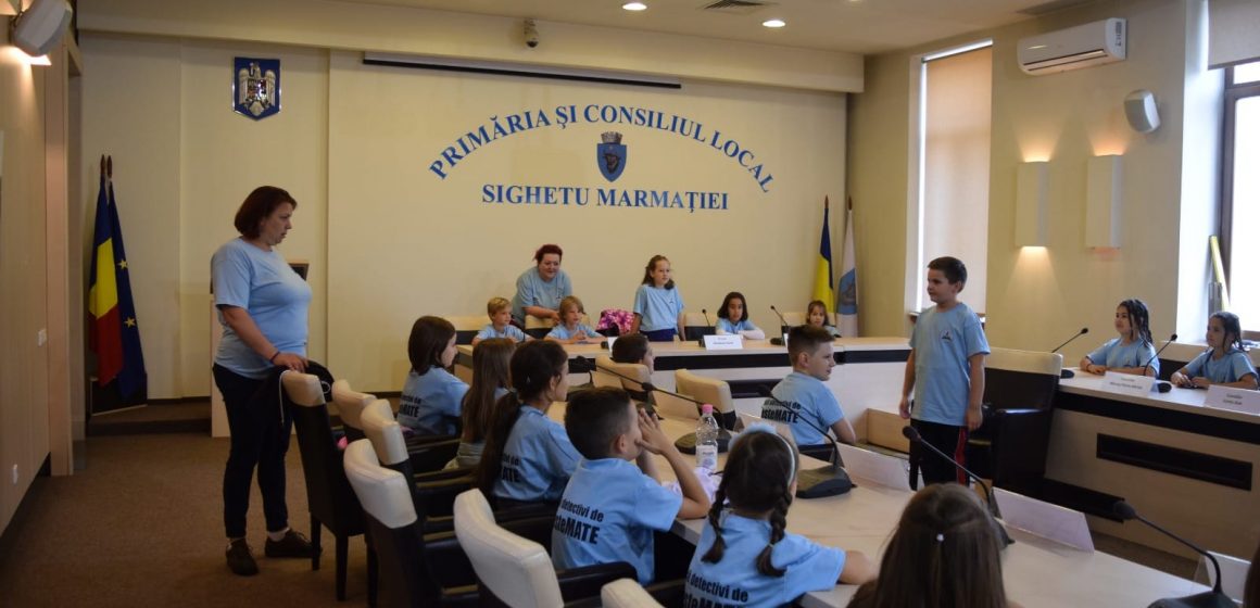 Copii în vizită la primărie
