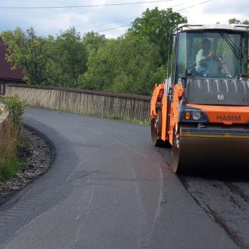 Lucrări de modernizare pentru prima dată pe DJ 186D Poienile Izei – Botiza Lucrări de modernizare pentru prima dată pe DJ 186D Poienile Izei – Botiza