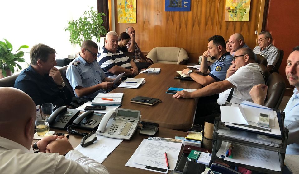 Se înființează două clase cu predare în limba ucraineană, pentru elevii proveniți din zona de conflict
