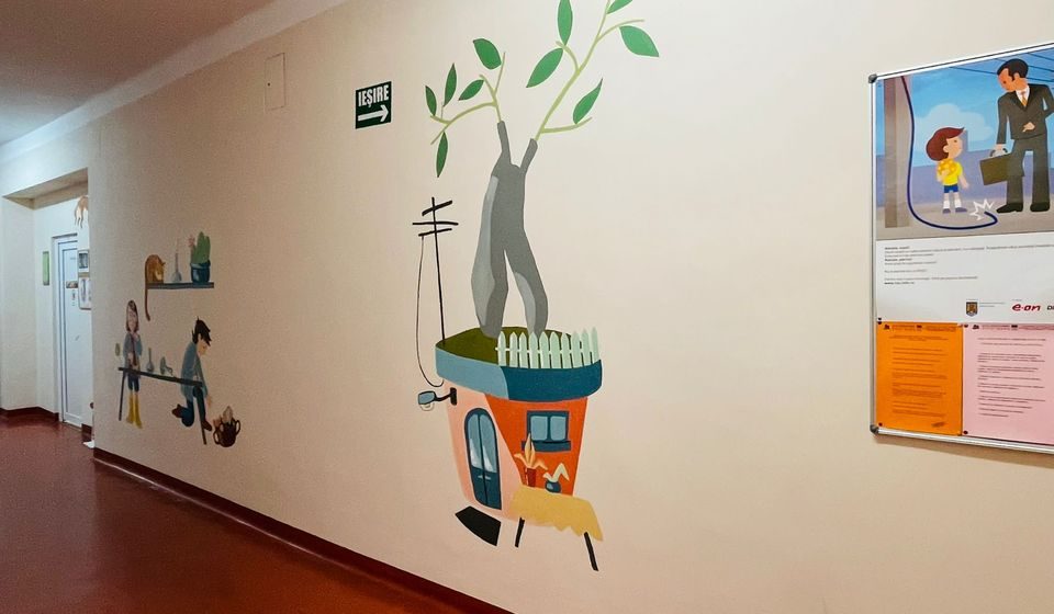 Picturi pe pereții Centrului de Sănătate Mintală Infantilă din cadrul Spitalul Județean Dr. Constantin Opriş, Baia Mare
