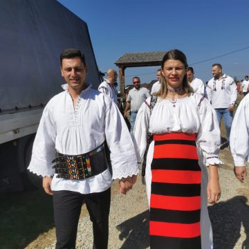 Video | 50 de ani de tradiție la Festivalul Interjudețean “Hora la Prislop”