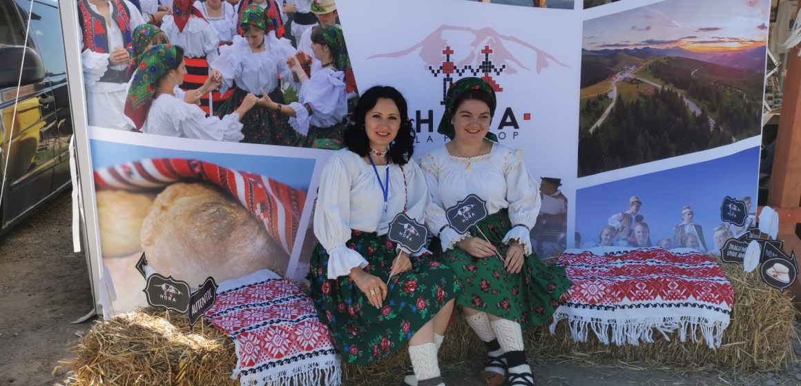 Video | Muzeele județene au fost promovate la Festivalul Interjudețean ”Hora la Prislop”