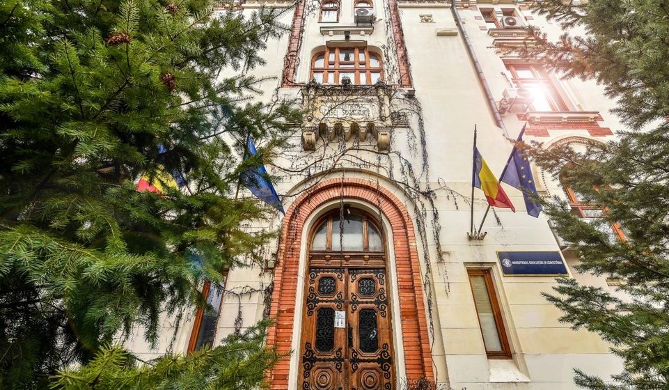 Discuții pe tema proiectului de lege a învăţământului superior România educată