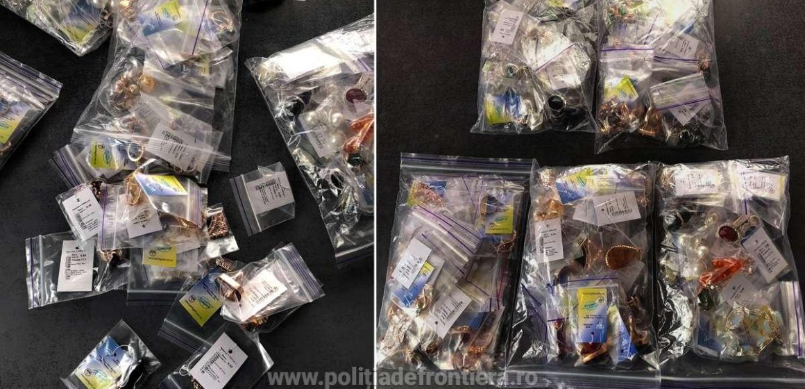 Contrabandă cu bijuterii