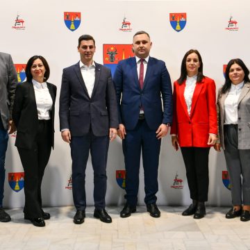 Delegațiile oficiale ale Raioanelor Strășeni și Hîncești au vizitat Maramureșul, cu prilejul Salonului expozițional ”Republica Moldova prezintă”, ediția a II-a