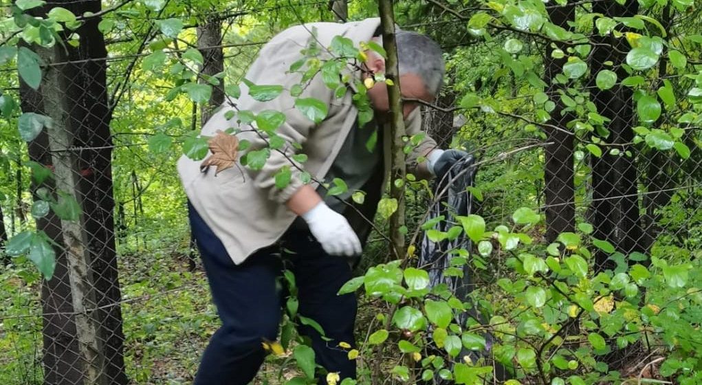 Dan Ivan, USR: Strângem gunoaie după „gunoaie”, deșeuri abandonate de oameni Dan Ivan, USR: Strângem gunoaie după „gunoaie”, deșeuri abandonate de oameni