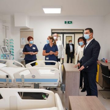 Ionel Bogdan: Am inaugurat o secție modernă de ATI la Spitalul de Boli Infecțioase și Psihiatrie Baia Mare Ionel Bogdan: Am inaugurat o secție modernă de ATI la Spitalul de Boli Infecțioase și Psihiatrie Baia Mare
