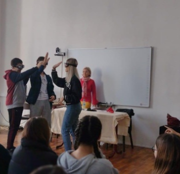 Acțiune a polițiștilor privind prevenirea consumului de droguri