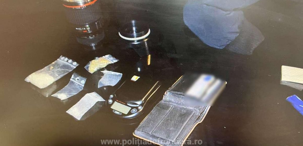 Prinși cu droguri