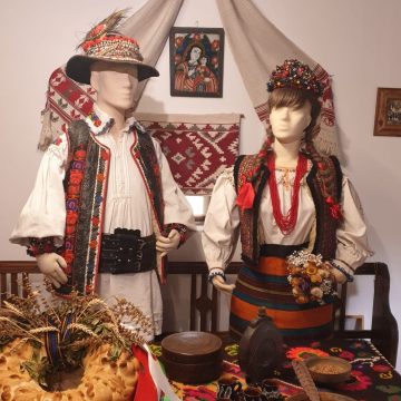 Expoziția „Nunta în Maramureș” se întoarce acasă