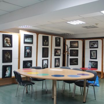 Video | Vernisajul expoziției de fotografie ”Conexiuni”