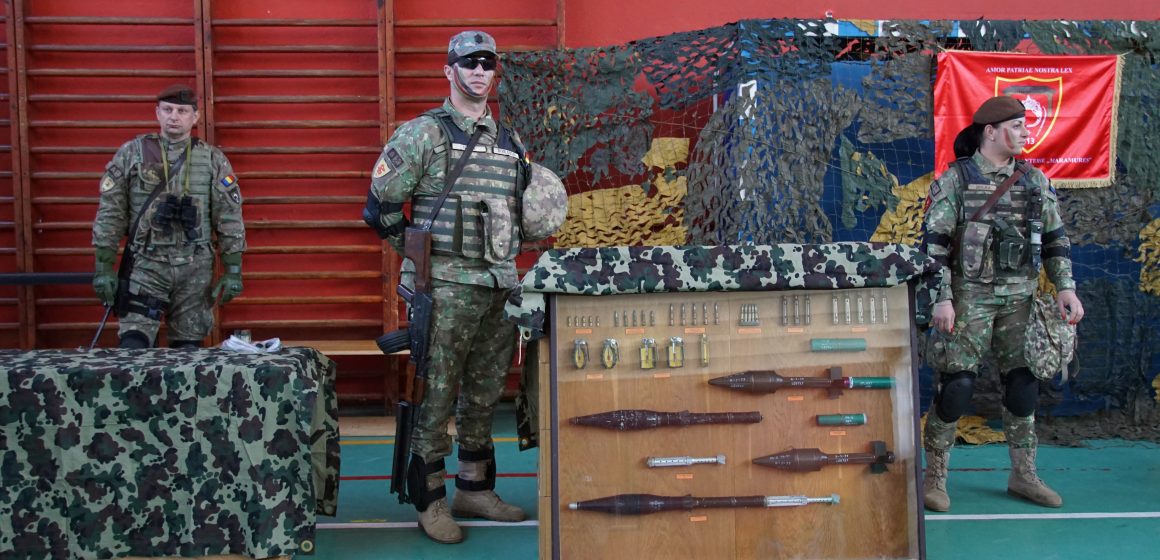 Video | Seminariile organizate de Centrul Militar Județean Maramureș la două instituții de învățământ au fost un succes