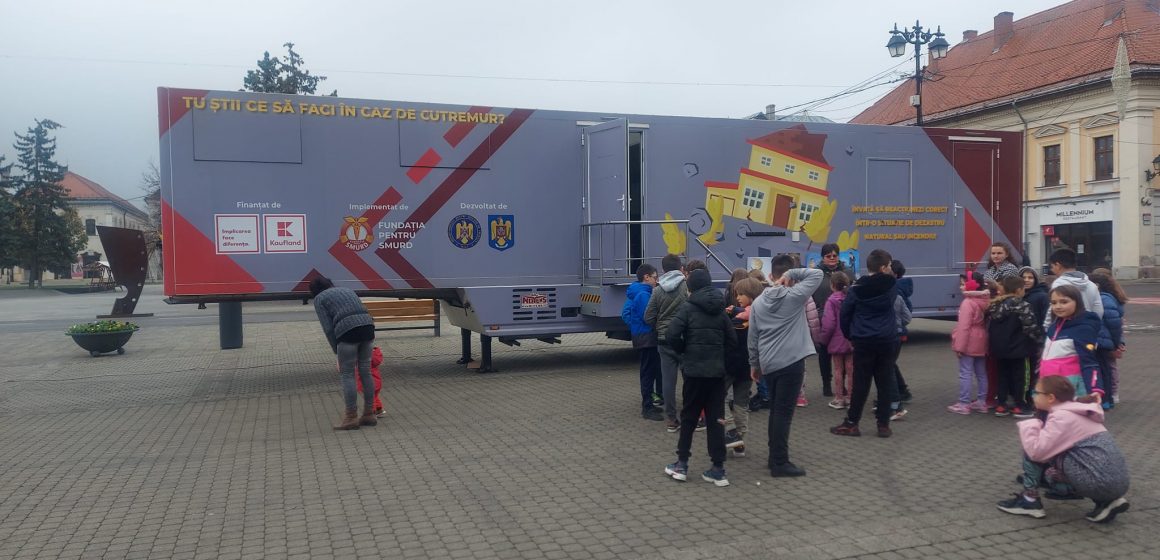 Centru Mobil de Instruire a Populației în Centrul Vechi din Baia Mare Centru Mobil de Instruire a Populației în Centrul Vechi din Baia Mare
