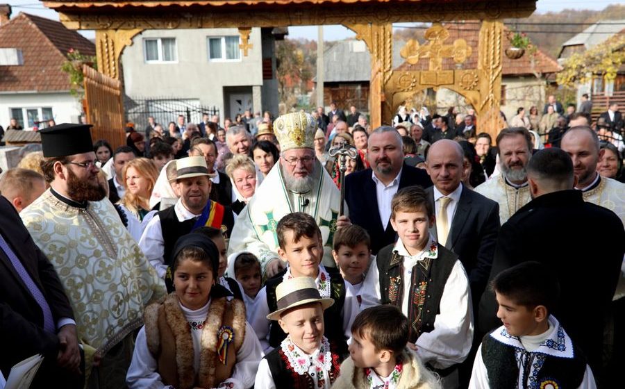 Călin Bota, PNL: S-a sfințit capela de cimitir din Ciocotiș și se construiește biserica din Fânațe