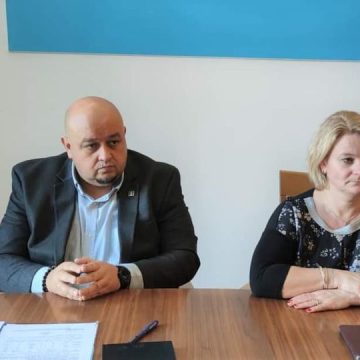 Prefectul Rudolf Stauder solicită primarilor să depună proiecte pentru creșterea gradului de independență energetică din surse regenerabile