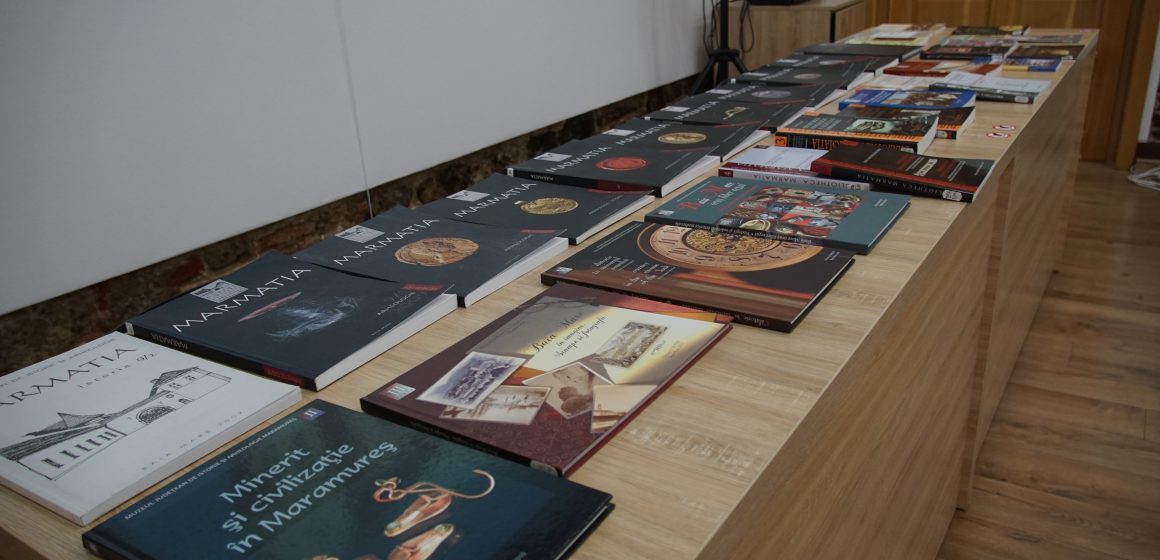 Video | Expoziție aniversară de carte la Muzeul Județean de Istorie și Arheologie Baia Mare Video | Expoziție aniversară de carte la Muzeul Județean de Istorie și Arheologie Baia Mare