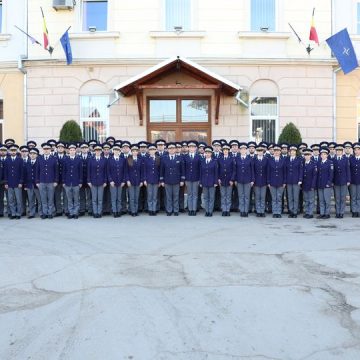 Au depus jurământul Au depus jurământul
