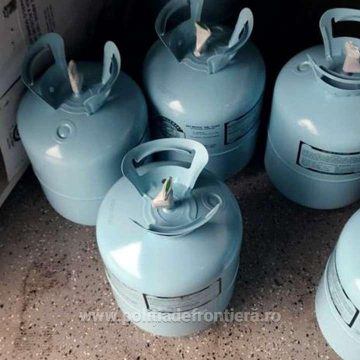 Șoferiță prinsă cu freon în vamă