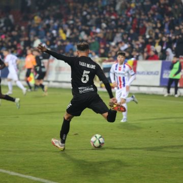 Minaur, învinsă la limită de echipa lui Dorinel Munteanu Minaur, învinsă la limită de echipa lui Dorinel Munteanu