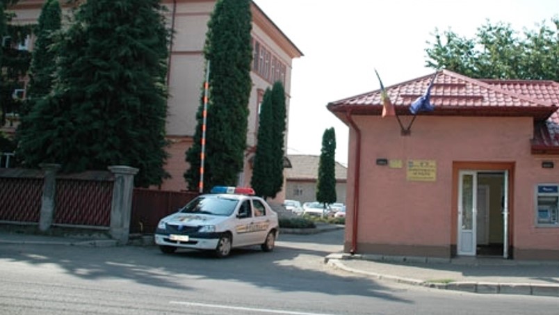 Audio | Măsuri luate de IPJ Maramureș după ce un elev al unui liceu cu renume a săvârșit infracțiunea de ultraj contra bunelor moravuri Audio | Măsuri luate de IPJ Maramureș după ce un elev al unui liceu cu renume a săvârșit infracțiunea de ultraj contra bunelor moravuri
