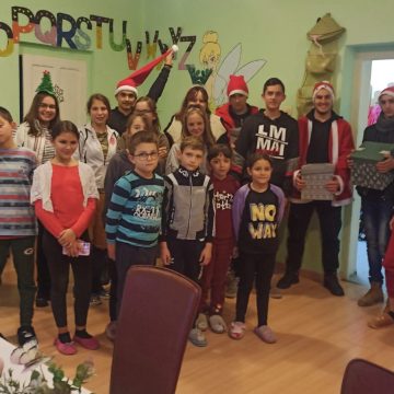 Copiii din cadrul DGASPC Maramureș au fost colindați de către SOS Bambini România