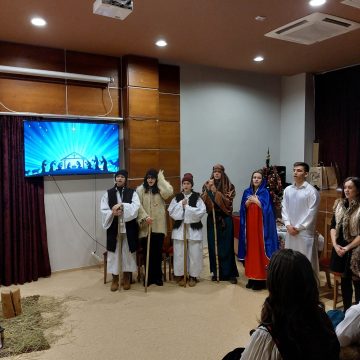Spectacol de Crăciun la ”Șincai” Spectacol de Crăciun la ”Șincai”