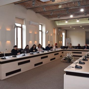 Dotarea unităților de învățământ, printre prioritățile acestui an ale Primăriei Sighetu Marmației