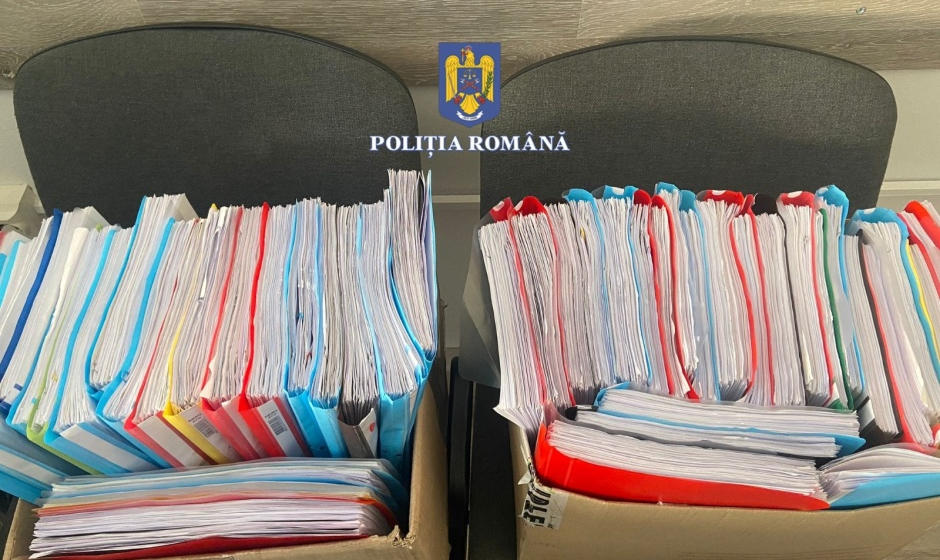 Ce au găsit polițiștii în urma celor 117 percheziții făcute ieri în Petrova Ce au găsit polițiștii în urma celor 117 percheziții făcute ieri în Petrova