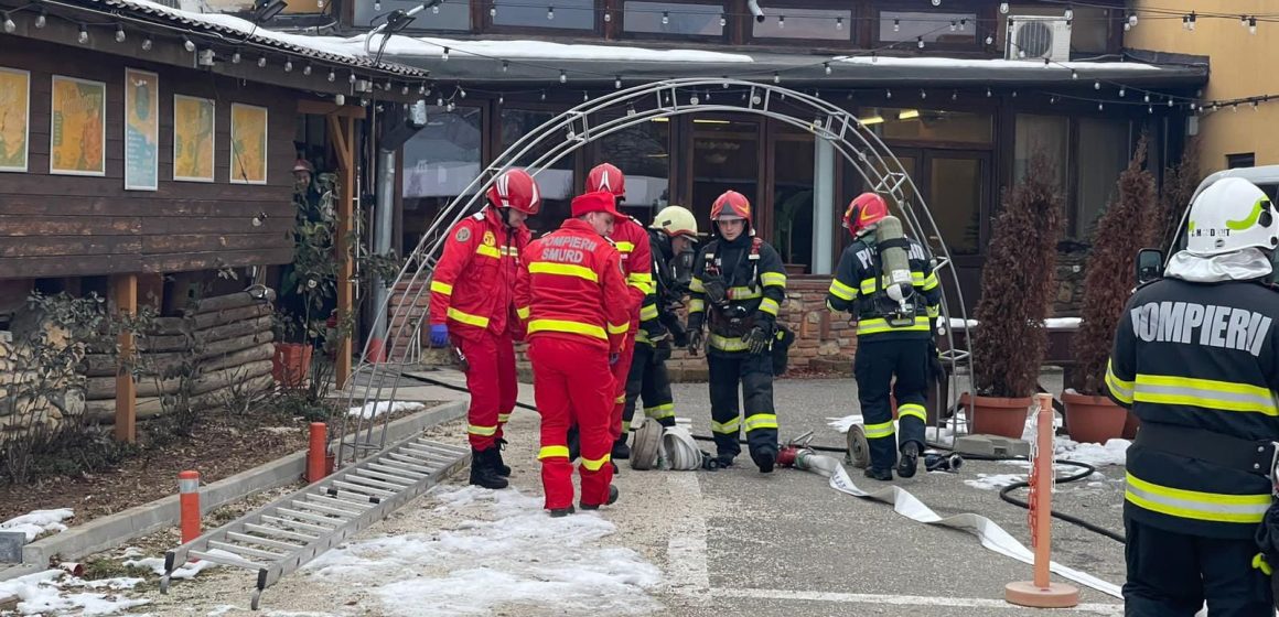 Galerie foto | Exercițiu cu pompieri