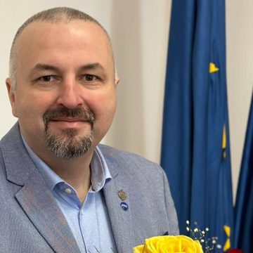 Senator USR Dan Ivan: La mulți ani femeilor din viața noastră!