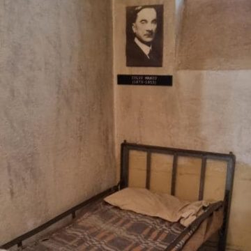 Călin Bota, PNL: Astăzi, să ne rugăm pentru cei care au pierit în temnițele comuniste