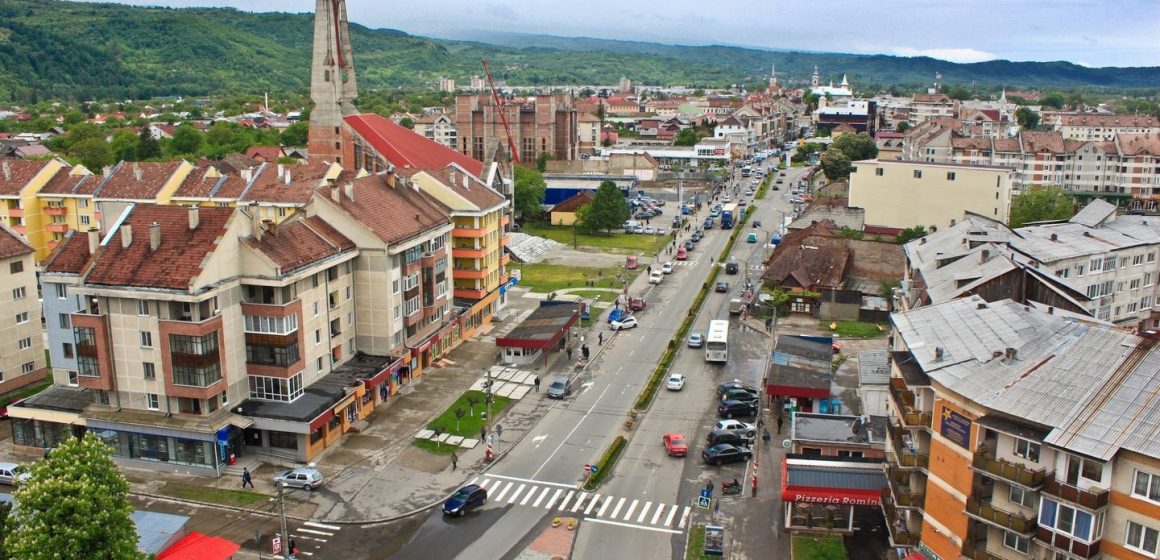 Primăria municipiului Sighetu Marmației demarează marți, 14 martie lucrări de reparații drumuri și străzi cu mixtură asfaltică