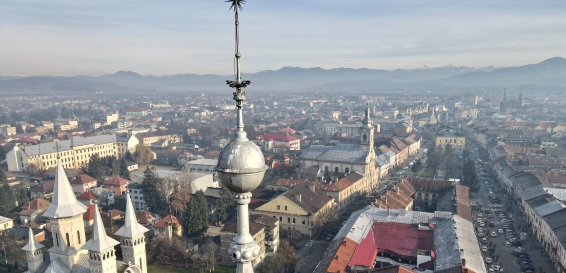 Două contracte noi de finanțare semnate pentru renovarea energetică a mai multor clădiri rezidențiale multifamiliale din Sighetu Marmației