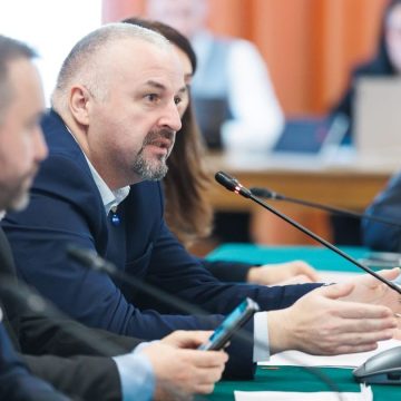 Senator Dan Ivan: Continuăm lupta pentru a ține păcănelele departe de copii!