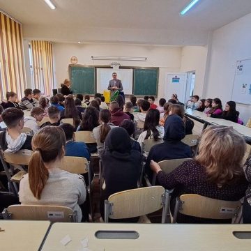 Reprezentanții ADIGIDM Maramureș s-au întâlnit cu elevii școlilor din Baia Mare, Cicârlău, Bârsana și Borșa