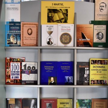 Expoziție de carte de Ziua Mondială a Scriitorilor Expoziție de carte de Ziua Mondială a Scriitorilor