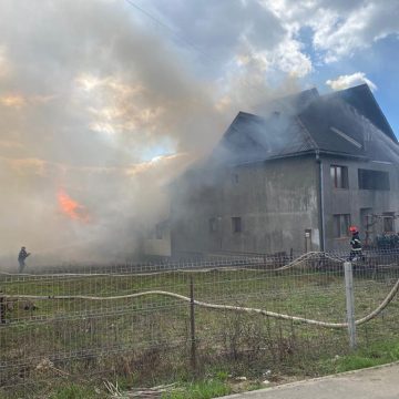 Galerie foto | Incendiu în Târgu Lăpuș