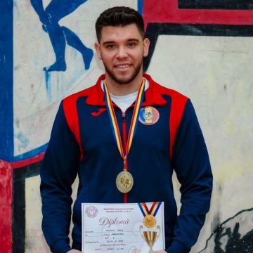 Rareș Olăhuț, din cadrul Detașamentului de pompieri ” Cpt. Marchiș Adrian” Baia Mare, pe locul 1 la tenis de masă